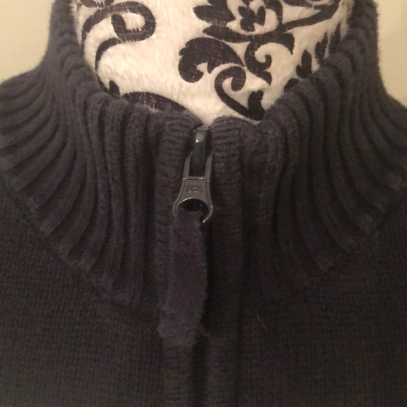 Sweater - Picture 6 of 8